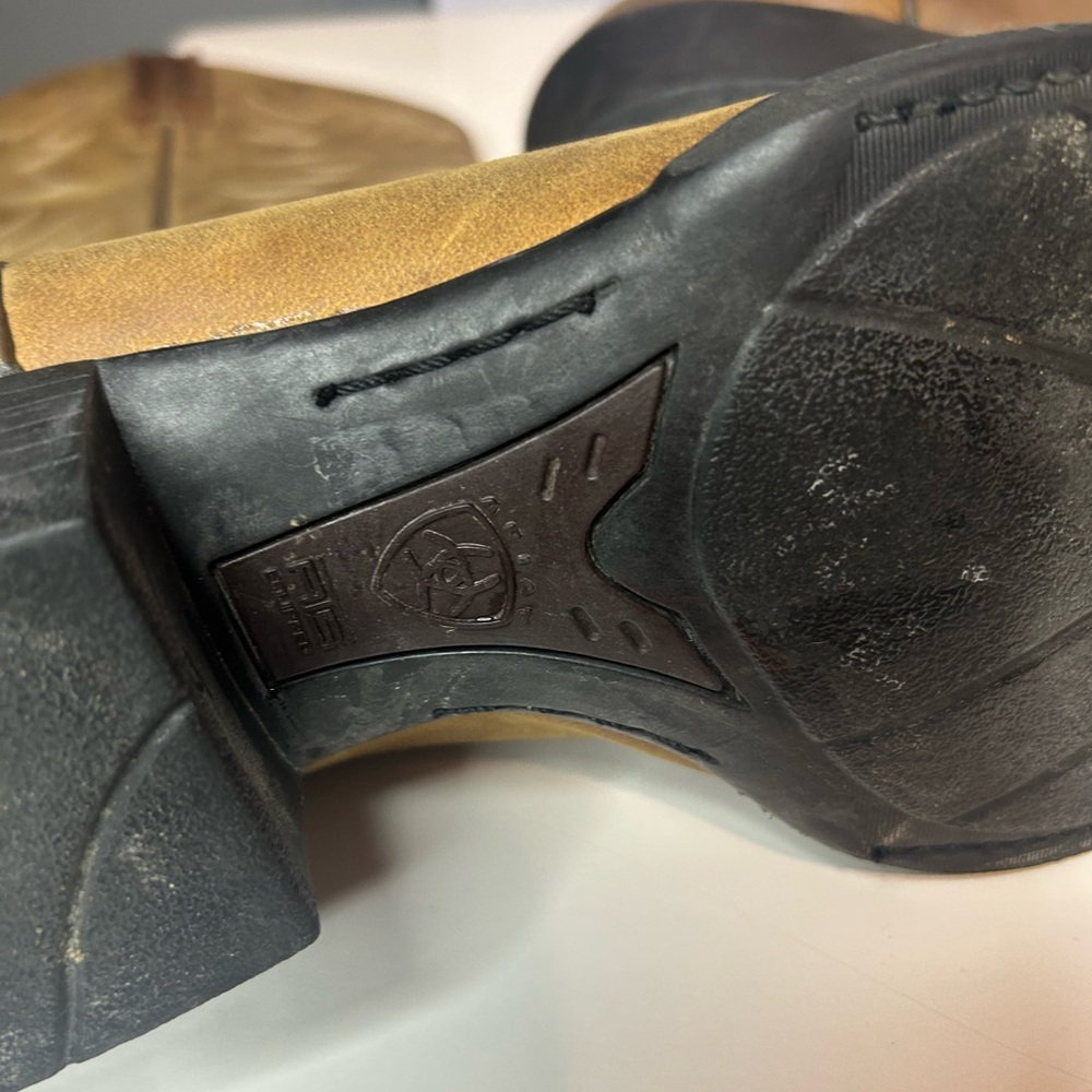 Ariat Brown Western Boots with Embroidery - Picture 3 of 11